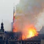 incendiu catedrala notre