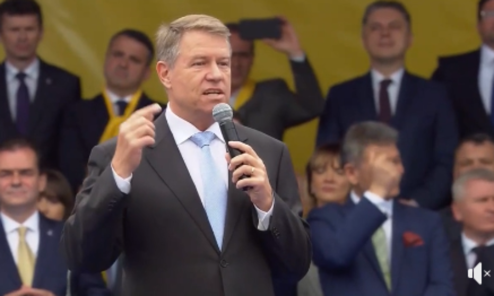 Iohannis in campanie