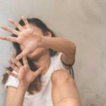 adolescenta batuta de iubit